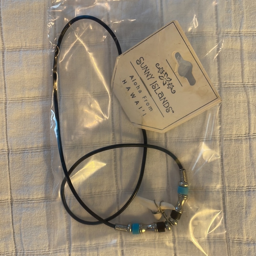 Shark tooth checker cord pendant necklace Surfer turquoise Sunny Island Hawaii